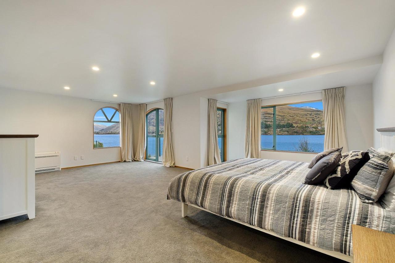 Huge Lakefront Delight - Queenstown Holiday Home Luaran gambar